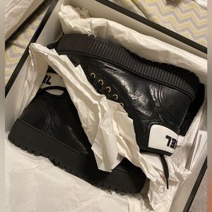 Fall/ Winter 2021 Chanel Time Lace-Ups